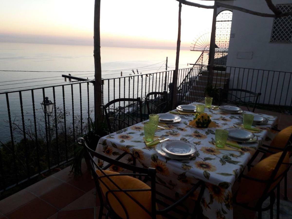 コンカ・デイ・マリーニ Rifugio Stellato Bed & Breakfast エクステリア 写真
